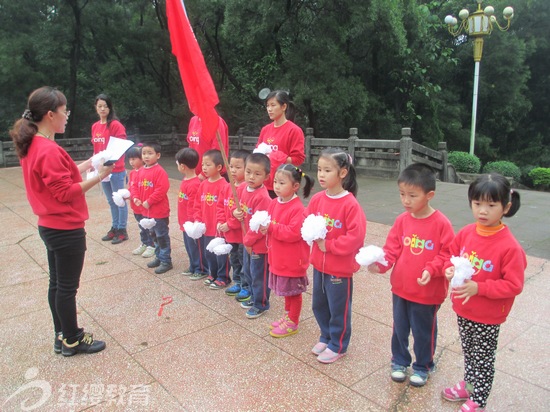 广西南宁横县红缨幼儿园组织开展清明扫墓活动