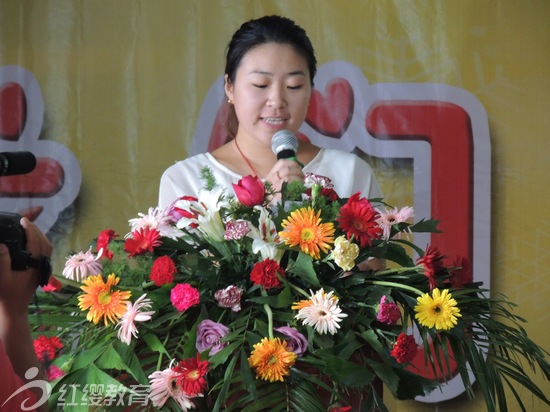 河北魏县红缨国际幼稚园召开新学期家长会