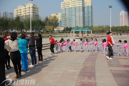 辽宁朝阳红缨立人幼儿园组织秋季活动