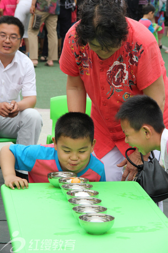 山东枣庄红缨世纪花园幼儿园举办庆六一活动