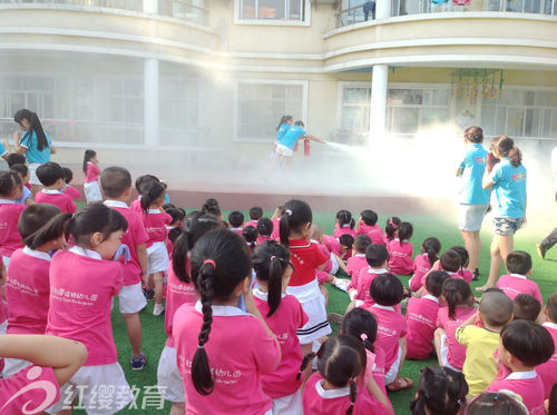 浙江武义红缨青少年宫艺术幼儿园消防演练活动